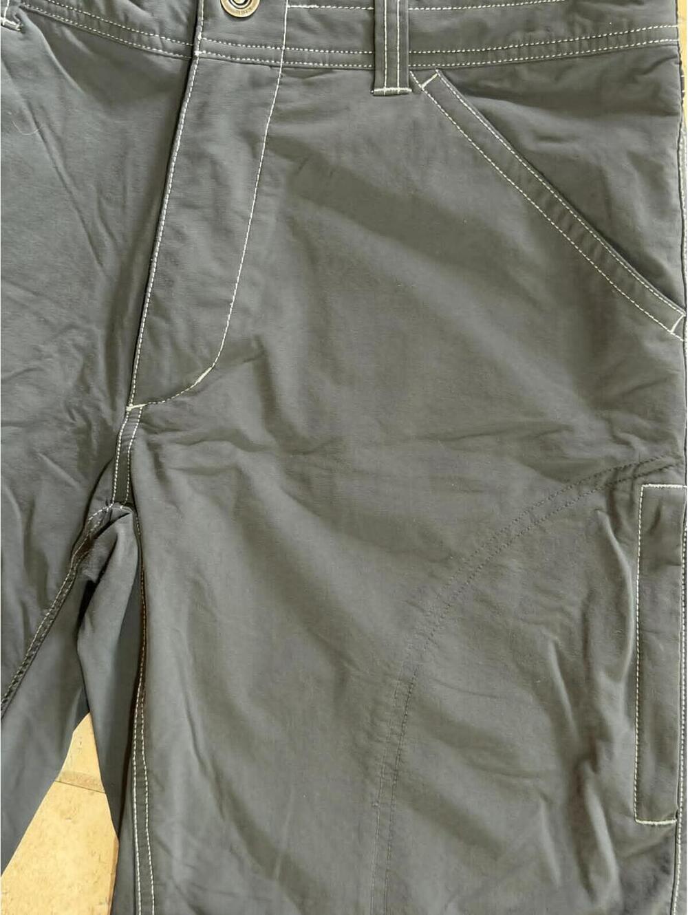 Kuhl Men's Gray Outdoor Cargo Shorts Ivory Threads Size 32 - Picture 4 of 10